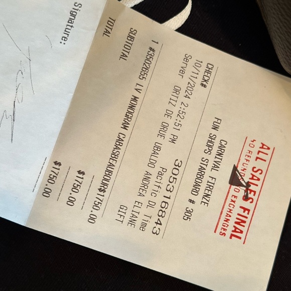 Louis Vuitton
Cabas Beaubourg Monogram Canvas - Picture 11 of 11